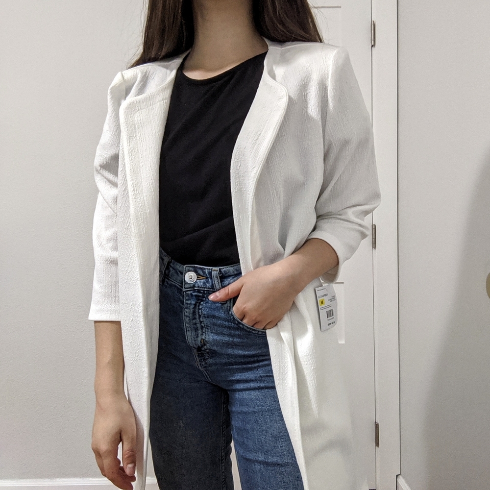 White Jacket | Business Attire | Minimalist - Picture 4 of 4